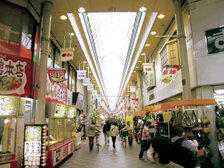 活気ある商店街