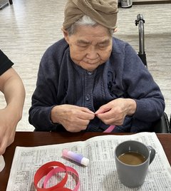 コーヒーを飲みながら創作レク