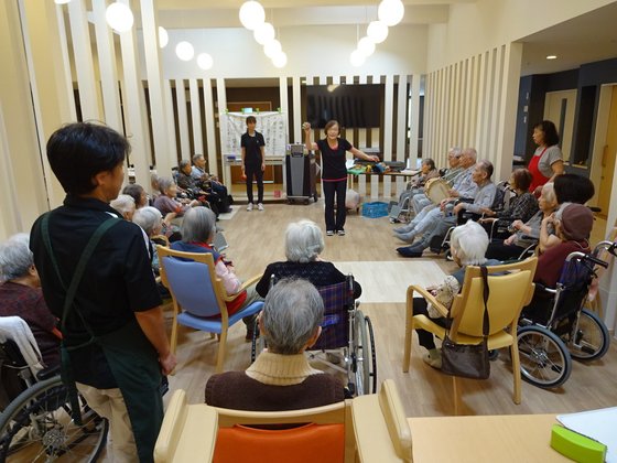 おもいやり心 ぬれタオル N 240 詰替え 15 25cm 240枚入りの通販 総合美容専門メーカー7ビューティー 旧7エステ