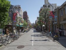 駅前商店街 えるも～る烏山