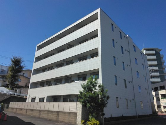 ヘーベルVillage 読売ランド前 ～Regina～