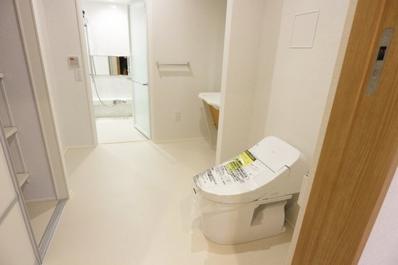 ウィステリアハウス