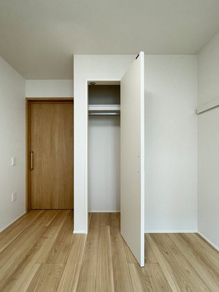 ウィステリアハウス