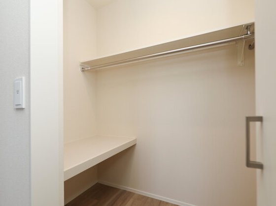 ヘーベルVillage市ヶ尾|Calme West