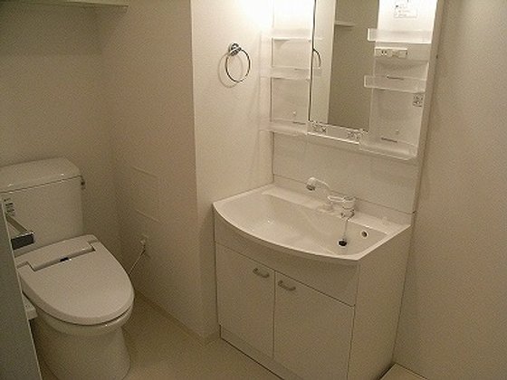 リリィパワーズレジデンス高田東