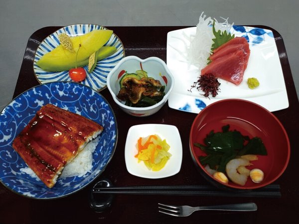 令和4年7月の食事イベント うな丼 グランウエルネス中島公園 天然温泉翡翠楼 札幌市中央区 Lifull 介護