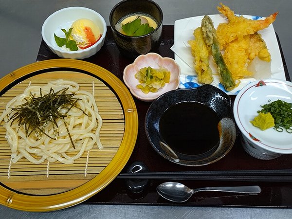 令和4年6月の食事イベント 茶そば うどん グランウエルネス円山 桜通り 札幌市中央区 Lifull 介護