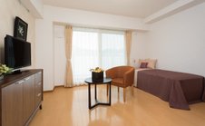 採光豊かな寝室