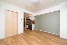 木の温もりを感じる