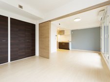 陽光が射す明るい空間