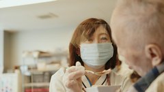 入居条件と医療面の受け入れについて