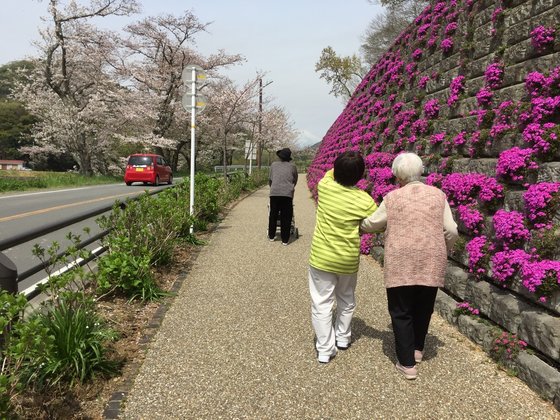 夢無限にらやま