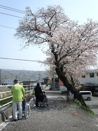 夢無限にらやま