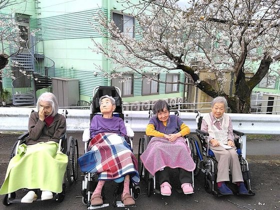 夢無限にらやま