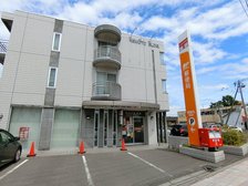 徒歩5分程度で郵便局があります。