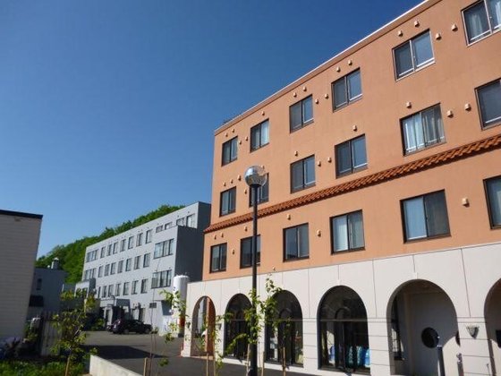 リブウェル石山東