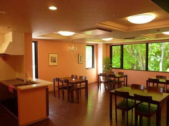 リブウェル石山東