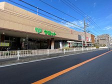 近くの大きなスーパー「サミット」