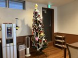 ★3階食堂に クリスマスツリー★を設置しました。