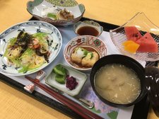 栄養バランスが取れ季節の食材を使ったお食事