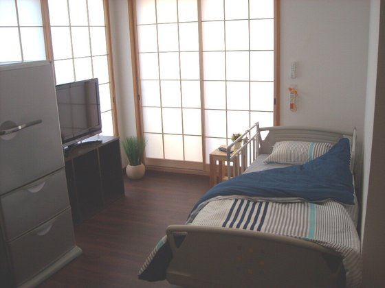 ユアサイド上野芝