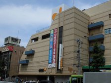 都営三田線「西台駅」「蓮根駅」が便利です。