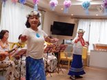 フラダンスとウクレレ演奏