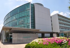 杏林大学病院が徒歩2分