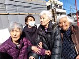 寄り添い散歩のひととき