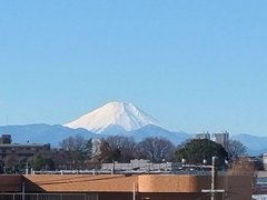 新春の屋上テラスにて ～美しい富士山と白銀の世界を愛でる～