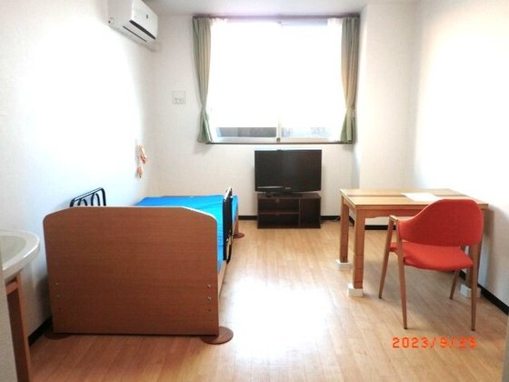 かえでシニアアルヴァンタウン(小花)