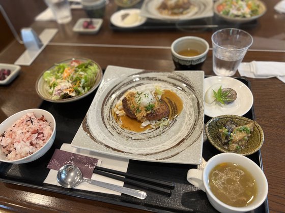 メリィハウス八千代