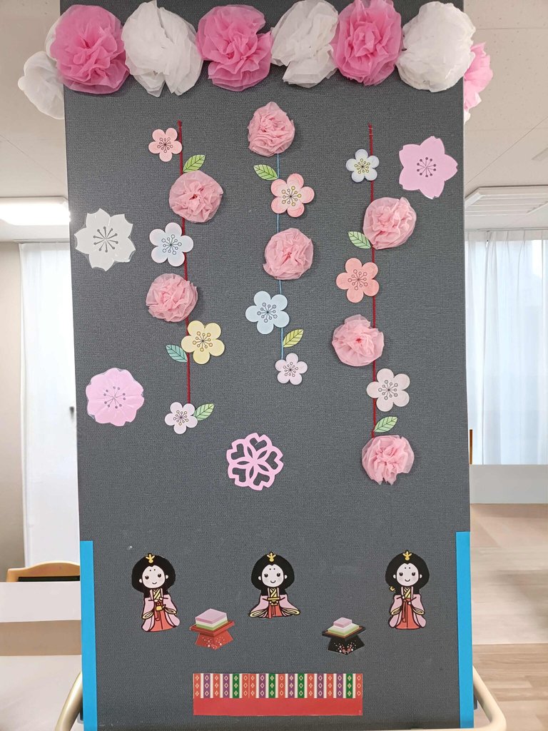 ひな祭りの飾り付け｜桜寿のさと伊都(福岡県糸島市)｜LIFULL 介護