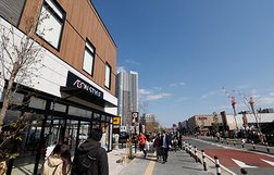 品揃え充実スーパーマーケット