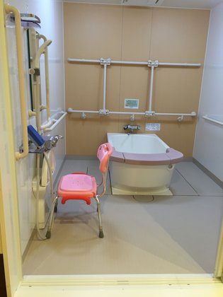 サービス付き高齢者向け住宅こもれび