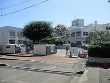 西山小学校