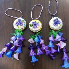 藤のバックチャーム作り