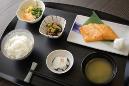 朝食の一例(和食)
