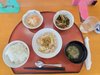 本日のお昼御飯は「豚しゃぶのキムチだれ」です♪
