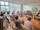 本日のレクリエーションは「体操」です♪