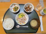 本日の夕食は「豚肉の塩麹焼き」です♪