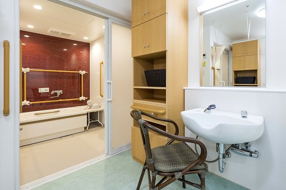 ハートランド・エミシア横濱旭