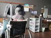 部屋でひとり、好きな番組を観ることが私の大事な日課です。