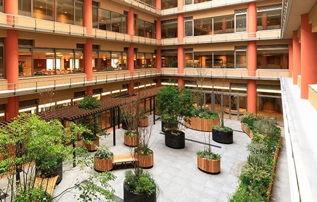 【サンカルナ博多の森】 ご入居者に「豊かな日々」を過ごしていただく為に、様々な共用施設をご用意しており、お気軽にご利用いただけます。 同じ趣味をお持ちの方で同好会を開いたり、先生を招いての各種教室nなど、ご入居の皆様の交流がございます。