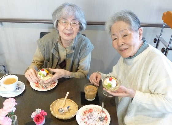 フルールハピネスとまこまい