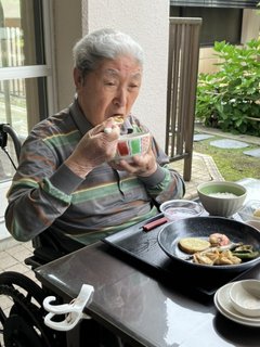 【秋の味覚イベント】香ばしい香りに包まれて♪炉端焼き&特製きのこ汁