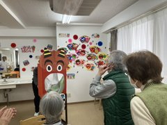 元気に豆まき☆