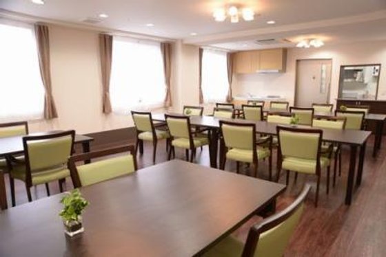 ディーフェスタ 日野