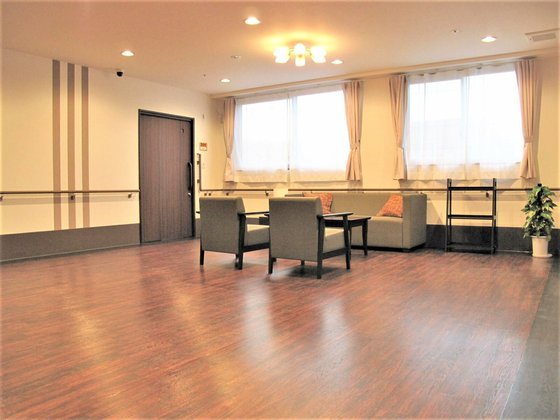 ディーフェスタ 日野