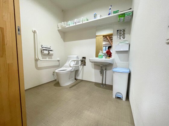 オリーブ 中間館